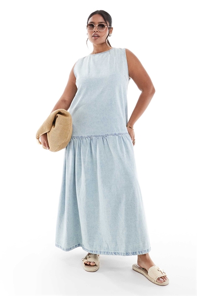 ASOS DESIGN Curve: джинсовое платье-миди без рукавов с заниженной талией артикул 144528762