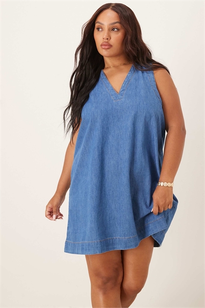 ASOS DESIGN Прямое платье из денима с V-образным вырезом для полных артикул 147201537