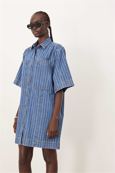 Мини-платье-рубашка из джинсовой ткани в полоску артикул 147765432