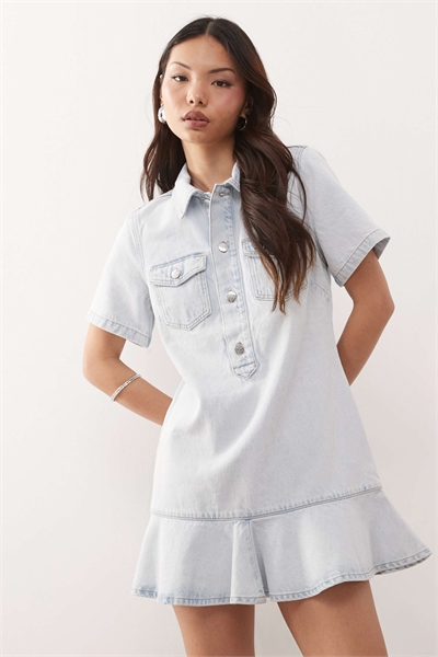 Джинсовое платье-туника с волнистым подолом артикул 146737403