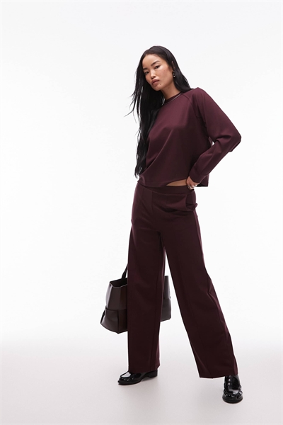 Джоггеры с складками спереди и прямыми брючинами co-ord артикул 150175890