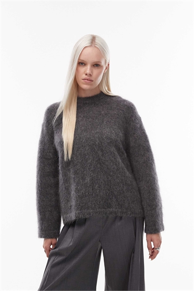Свитер из мохера с очень мягкой ворсистой вязкой артикул 151749740