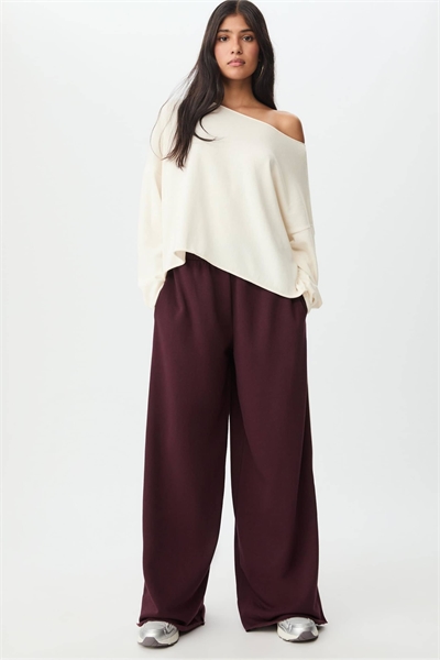 Брюки-клёш из плюша с отделкой артикул 154007713