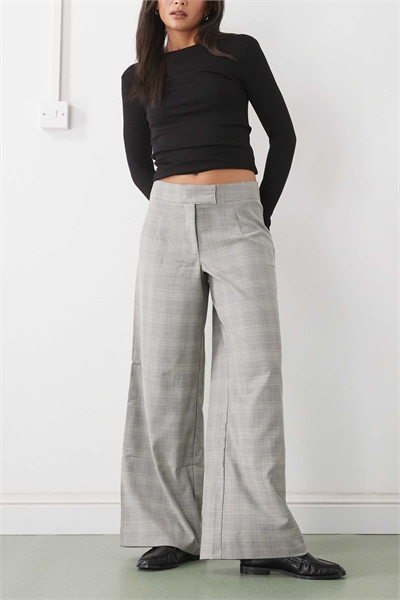 Брюки с низкой посадкой и широкими брючинами артикул 148216270