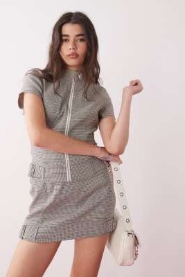 Мини-юбка, сшитая на заказ артикул 142407100