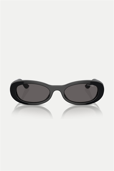 Овальные солнцезащитные очки с серыми стеклами артикул 149470654