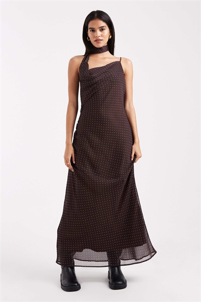 Праздничное макси-платье с капюшоном и завязками на шее артикул 152002753