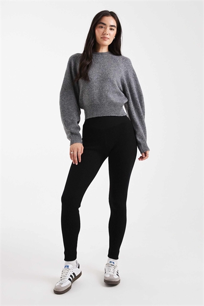 Уютные леггинсы из ребристого трикотажа артикул 143055488