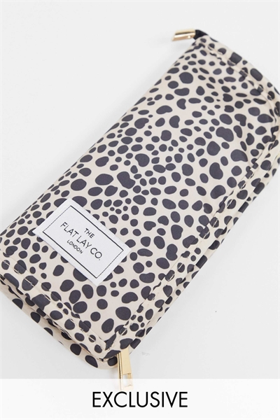 Эксклюзивный чехол для щетки Flat Lay Co. X ASOS — с рисунком «гепард» артикул 1831159