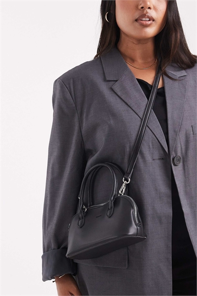 Мини-сумка с двумя ремнями артикул 149107046