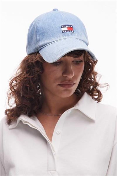 Кепка из денима с логотипом в виде флага артикул 143373322