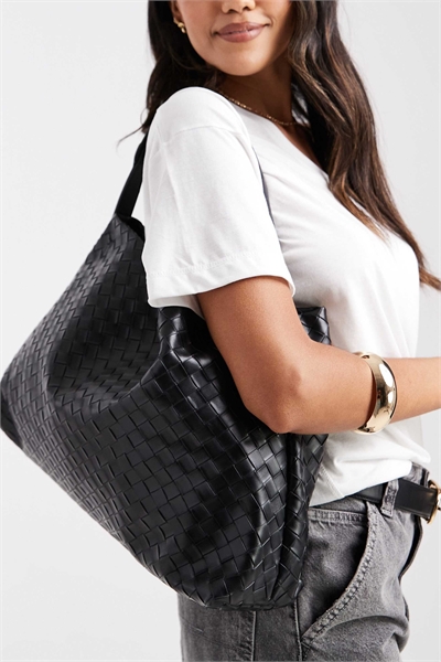 Большая тканая сумка через плечо артикул 147405870