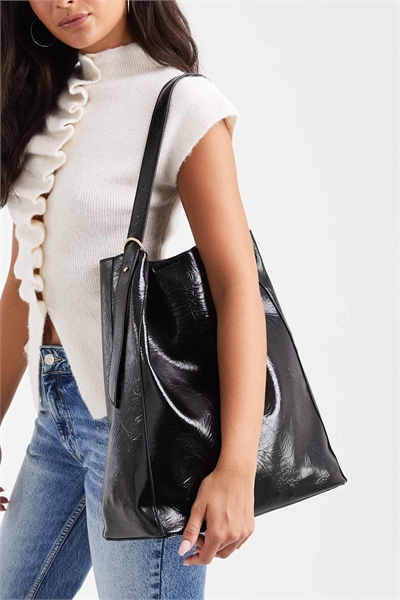 Большая сумка через плечо свободного кроя артикул 149135448