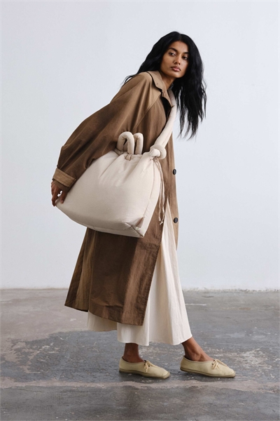 Большая мягкая нейлоновая сумка через плечо универсального дизайна артикул 153817683