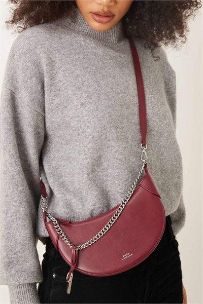 Кожаная сумка через плечо артикул 148888943