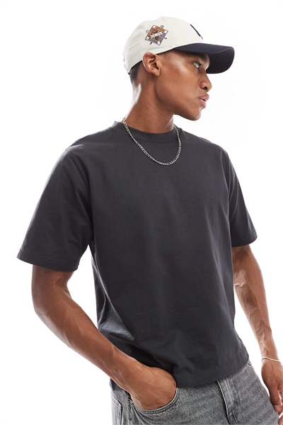 Футболка облегающего кроя артикул 140054016