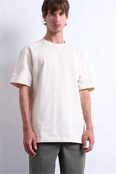 Футболка свободного кроя артикул 143355562