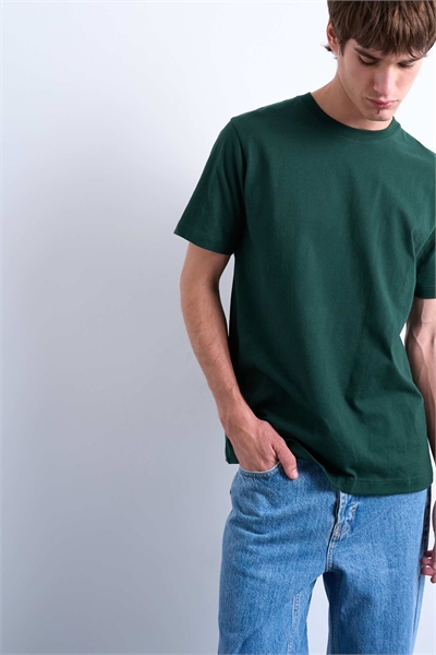 Футболка классического кроя, цвет сосново-зеленый артикул 149434621