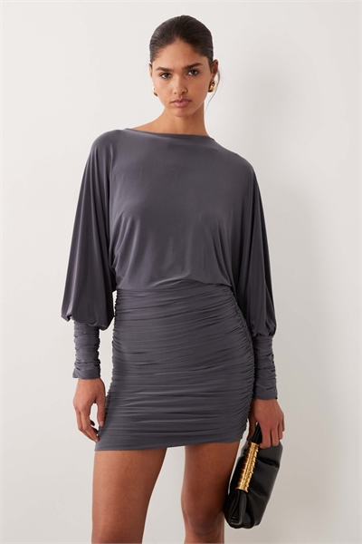 Мини-платье в стиле свободного блузона артикул 155574912