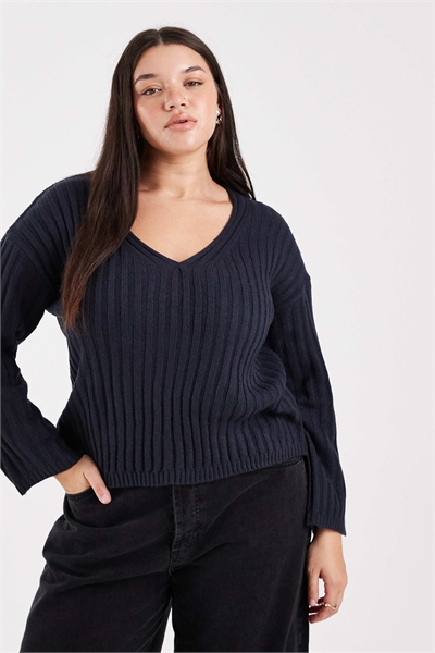 Свитер с глубоким V-образным вырезом и ребристой отделкой от Brown Soul Plus артикул 145953983