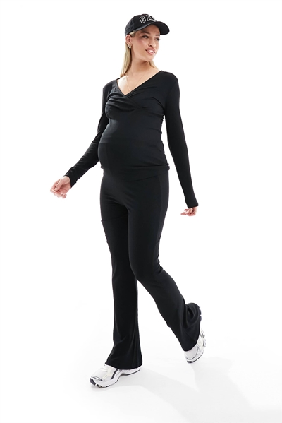 Брюки из джерси с расклешенным кроем от Mamalicious Maternity для беременных co-ord артикул 133490780