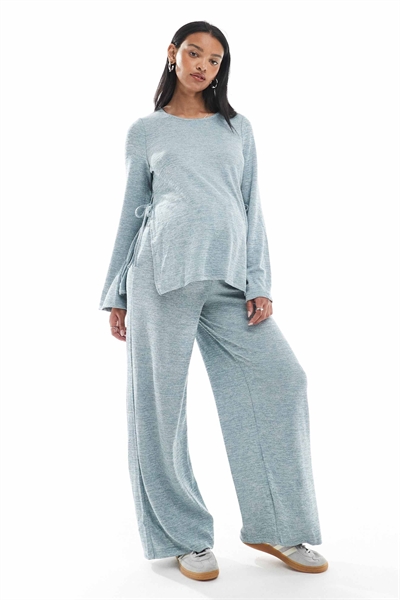 Брюки для беременных с широкими брючинами из трикотажа со скрученной текстурой от Mamalicious co-ord артикул 148194621