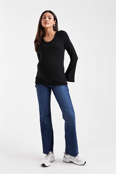 Джинсы-клёш для беременных от Mamalicious с мягкой резинкой над животом артикул 148917135