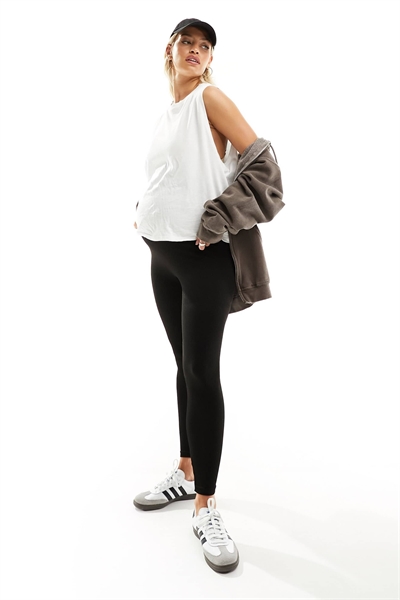 Леггинсы с ребристой отделкой, без швов, с завышенной талией артикул 133210176