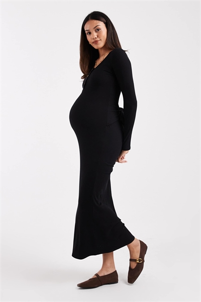 ASOS DESIGN Материнское платье-миди с ребристой горловиной, пуговицами и завязками, черного цвета артикул 150500619