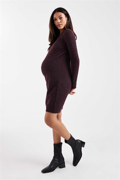 Мини-платье из мягкого трикотажа с круглым вырезом артикул 150559819