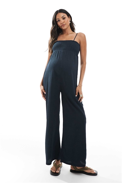 Комбинезон с широкими брючинами и бретелями от Mamalicious артикул 141271796