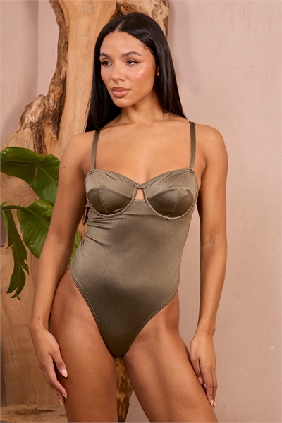 Купальник с косточками и блестящим покрытием Fuller Bust X Georgia Bayliss артикул 152591933