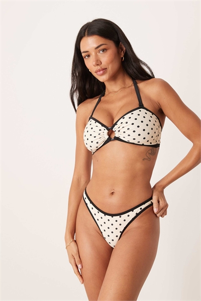 Повязка на голову в виде бикини-топа артикул 150782807