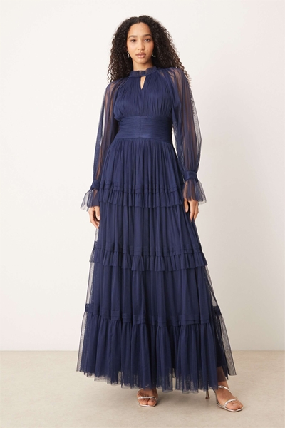 Прозрачное макси-платье из тюля с рукавами-колокольчиками и многослойным силуэтом артикул 152803162