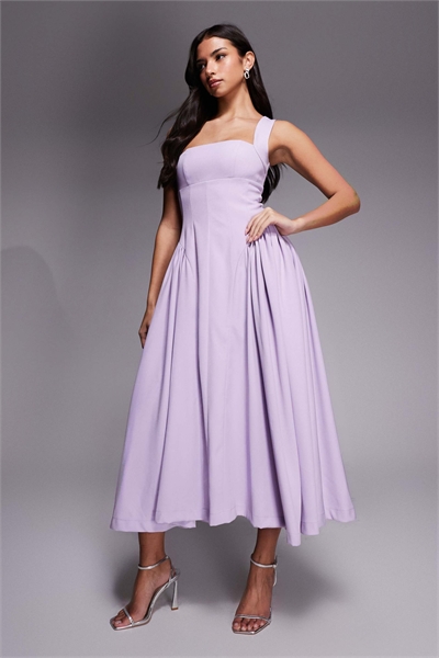 Эксклюзивное лондонское платье средней длины с квадратным вырезом, полной юбкой и сборками на бедрах, цвет сиреневый артикул 153577267