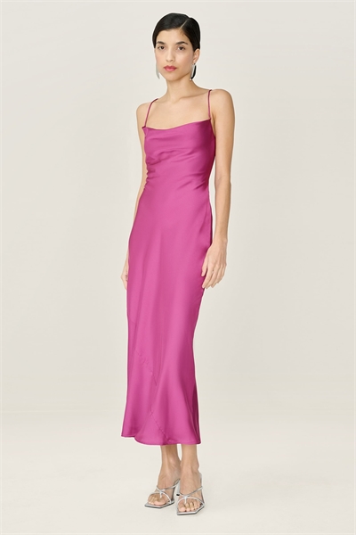 Платья Ривьера атласное платье средней длины с завязками на спине, маджента артикул 155918439