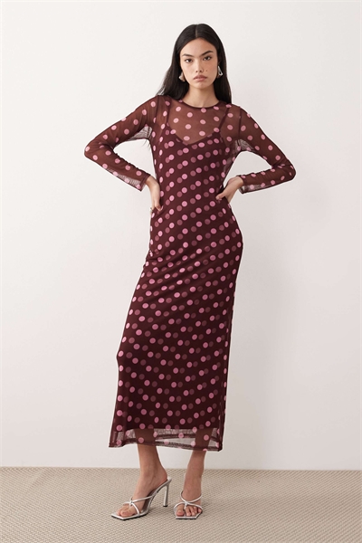 Платье из сетчатой ткани, длиной до середины икры артикул 153320624