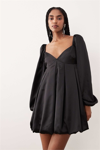 Мини-платье с длинными рукавами, вырезом «сердце» и пышным силуэтом артикул 152934435