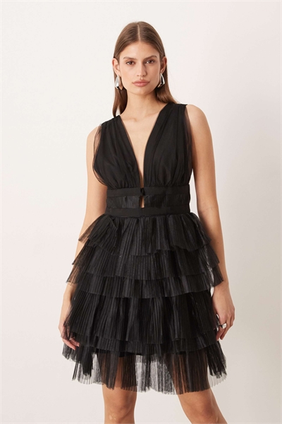 Мини-платье с V-образным вырезом артикул 148645919