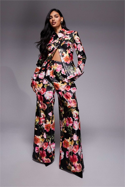 Брюки из искусственной кожи с широкими штанинами и складками co-ord артикул 150389032