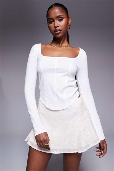 Легкая мини-юбка с цветочной вышивкой артикул 139343121