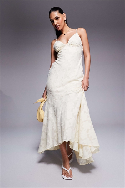 Макси-платье с текстурным цветочным принтом, перекрещивающимися бретелями на спине артикул 140566891