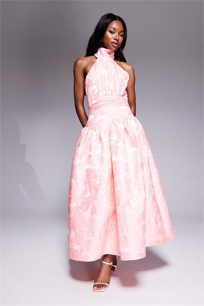 Макси-платье из жаккарда с бантиком артикул 142880269