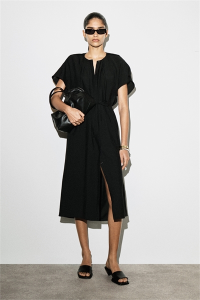 Плиссированное платье-миди с поясом артикул 1326267002