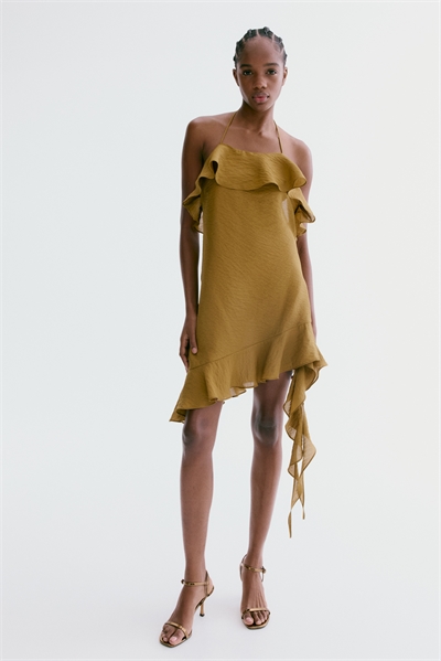 Платье с воланами и завязками за шеей артикул 1322231002