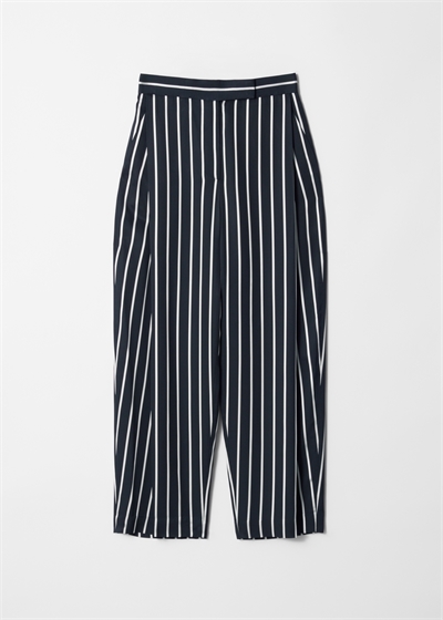 Приталенные брюки с глубокими складками артикул 1262828002