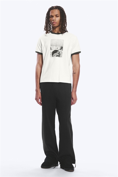 Графическая футболка артикул 1277390005