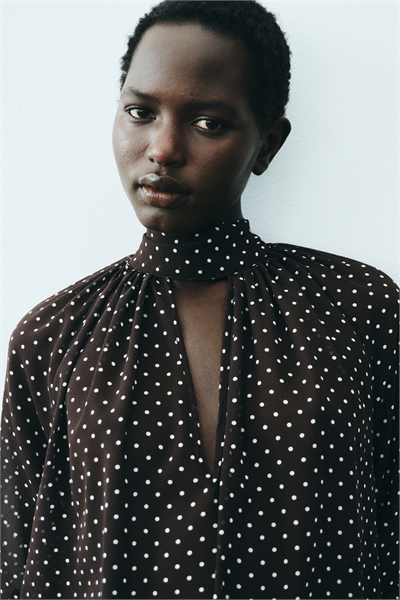 Блузка с воротником-шарфом артикул 1328798003