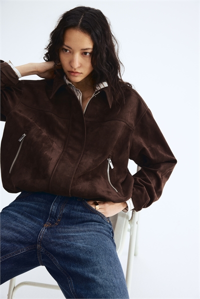 Куртка с накладными карманами артикул 1328843003