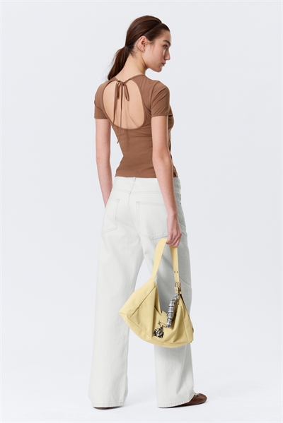 Обтягивающий топ с короткими рукавами и открытой спиной артикул 1333959003